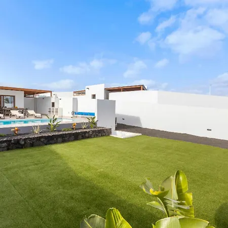 Altos Gadea 9b By Escape Playa Blanca